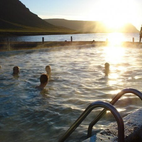 Swimming pool in Reykjafjörður