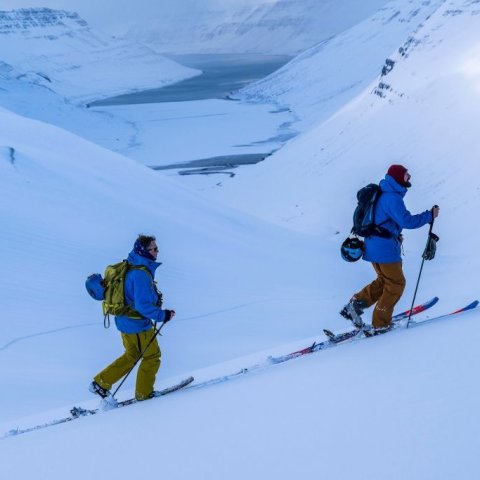 iceland_michael_neumann_red_gun_030_x-large4252x2835.jpg