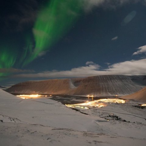 isafjordur-aurora-01_large2400x1350-1.jpg